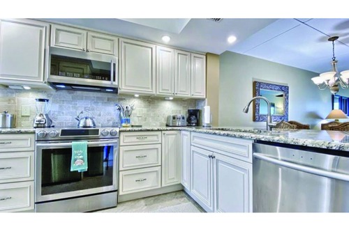 Capri Isle Condo | Gulf Coast Getaway