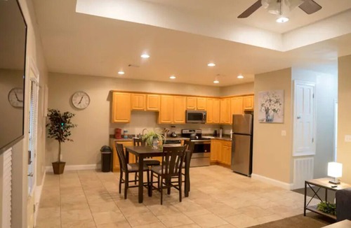 Kreole Apartment | Gulf Coast Getaway, 3BR 2BA, King Beds, Kitchen