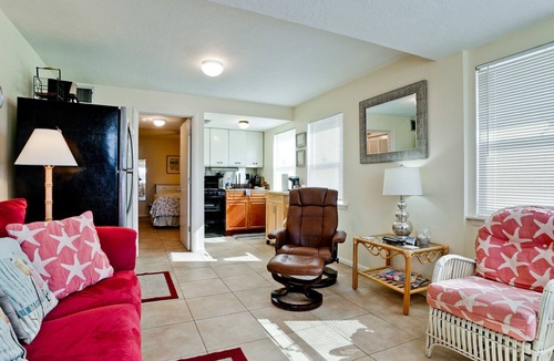 Bradenton Beach Apartment | Gulf Coast Paradise ~ Bradenton Beach ~ Anna Maria Island Unit B