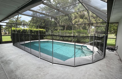 Pebble Beach House | Gulf Coast Paradise w/Heated Pool -12 min drive to Ocean Beach-Relaxing 3-2-2.