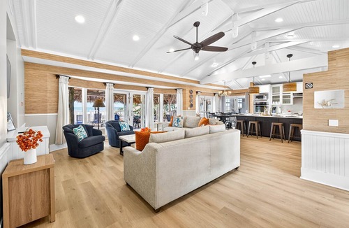 Clearwater Beach House | Gulf Front Dreams | Private Pool | Beachfront