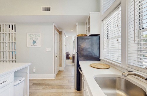 Gulf Trace House | Gulf-front duplex w/amazing views & screened deck - right on the beach