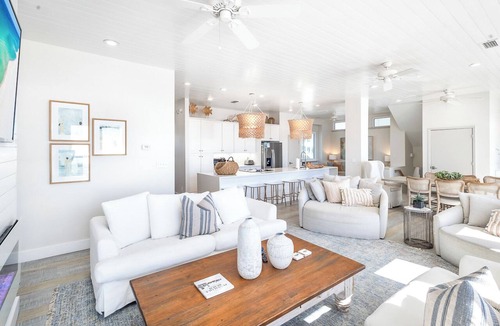 Villa Segunda House | Gulf-Front Luxury Estate | Sleeps 22 | Direct Beach Access
