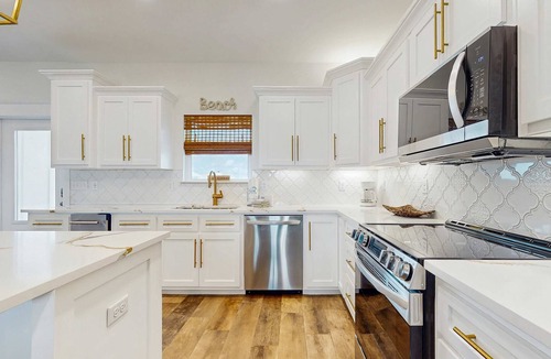 Dauphin Island House | Gulf-Front Oasis: Rooftop Heated Pool, Elevator & Dog-Friendly!