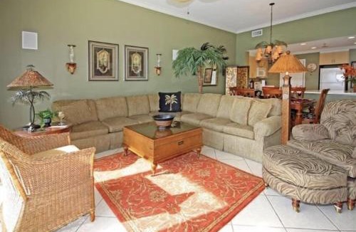 Thomas Drive Apartment | Gulf-Front Paradise, Steps to Beach & Pool Access