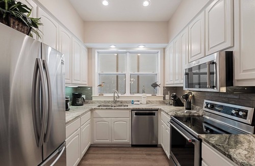 Kiska Beach House | Gulf Front Pool! Peaches and Cream at La Valencia! Beautiful! West End Townhome