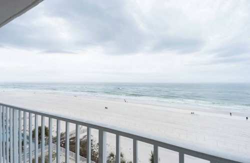 Gulf Shores Condo | Gulf Front w/Breathtaking Views- 6th Floor