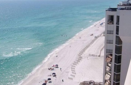 Destin Condo | GULF FRONT with Amazing Views, 3 Pools, Tiki Bar! Beachfront pool! LOCATION!