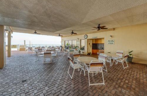 Silver Sands Beach Apartment | Gulf Gate 208