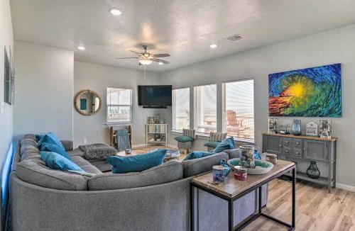 Freeport House | Gulf-View Home w/Dog Run in Surfside Beach!