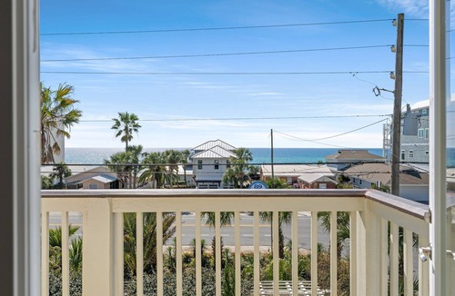 Kiska Beach House | Gulf View Luxe Private Heated Pool Luxe Chefs Kitchen