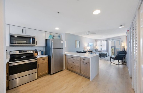 Belle Vista Condo | Gulf View Oasis | 2 Beds | Poolside Relaxation