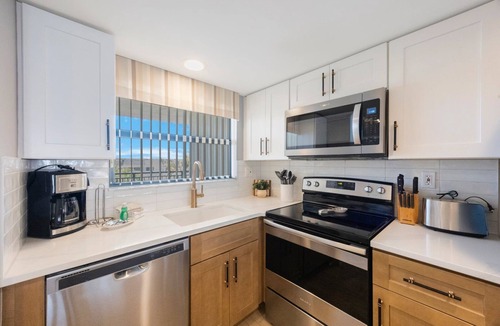 Belle Vista Condo | Gulf View Oasis | 2 Beds | Poolside Relaxation