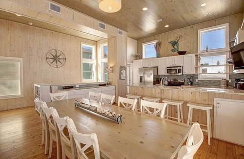 Port Aransas House | Gulf views from rooftop deck, 2 Heated community pools, Gated community!