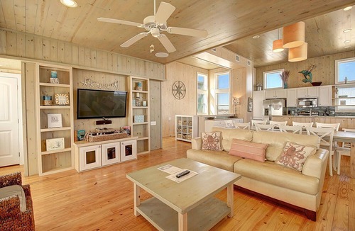 Port Aransas House | Gulf views from rooftop deck, 2 Heated community pools, Gated community!