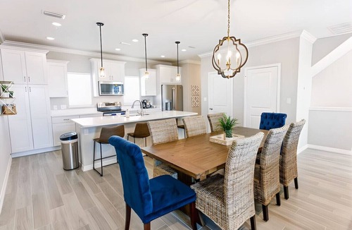 Ono Island Villa | gulf views-private beach club-sleeps 8-kitchen
