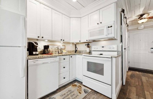 Panama City Beach Condo | Gulf Winds 716A–Beachview–Sleeps 4