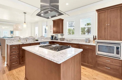 Gulf District Apartment | Gulffront Elegance in WaterColor