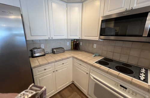 Pensacola Beach Condo | 𝔾𝕦𝕝𝕗𝔽𝕣𝕠𝕟𝕥 𝑬𝒎𝒆𝒓𝒂𝒍𝒅 𝑰𝒔𝒍𝒆 9th Floor Stocked & Stellar Reviews!