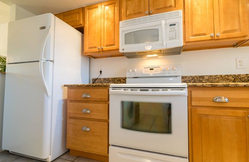 Holmes Beach Condo | Gulfsands 201 · Manatee Beach · Elevator · Pool