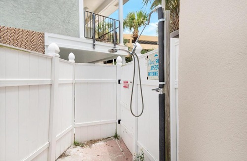 Lower Grand Lagoon Apartment | Gulfside Condos #2