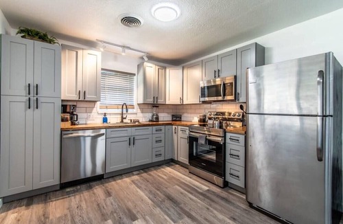 Bay Area House | Gulfside Getaway Awaits