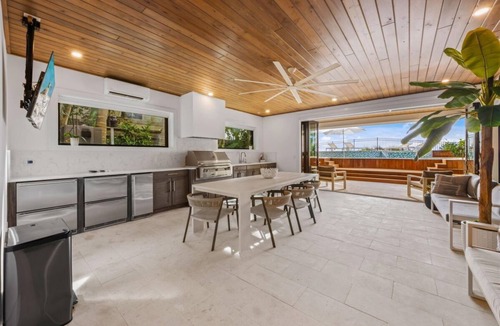 Anna Maria House | Gulfview Estate: Beachfront luxury home with sweeping Gulf views