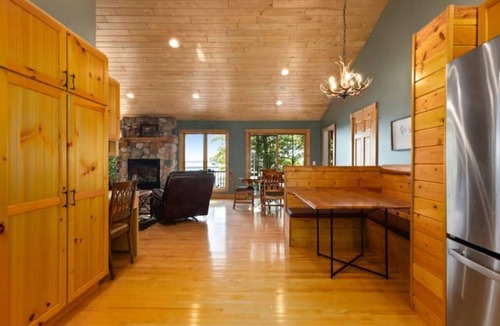 Nisswa House | Gull Lake Paradise Home