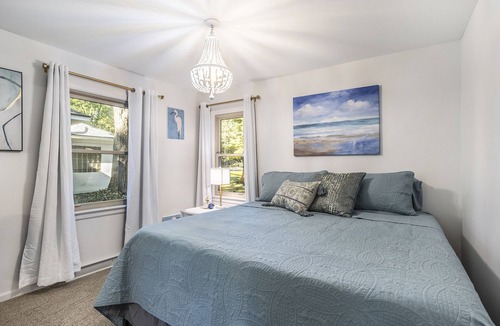 Augusta House | Gull Lake Waterfront