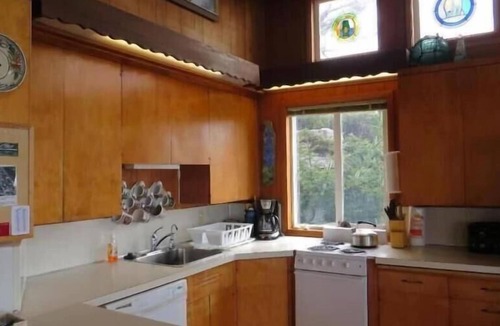 Florence House | Gull Landing virtually beachfront on Heceta Beach