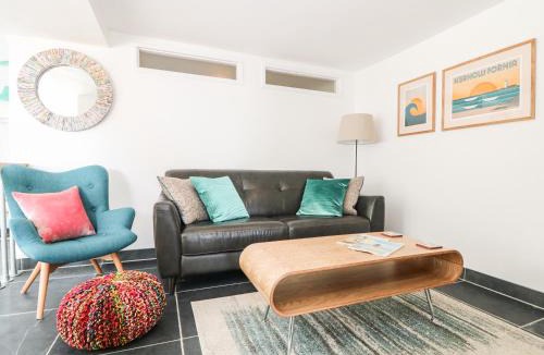 Trebarwith Strand Apartment | Gull Rock