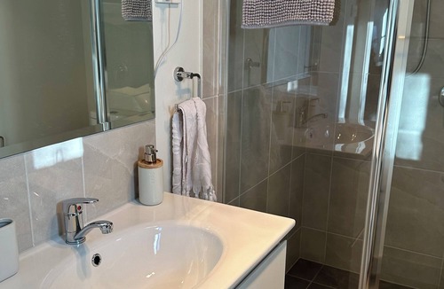 Louth Park House | Gullivers Guest House