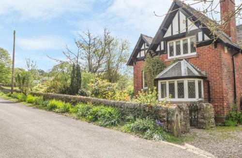 Longnor House | Gun End Cottage