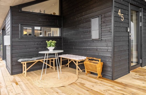 Sjølund House | "Gunborg" - 400m from the sea by Interhome