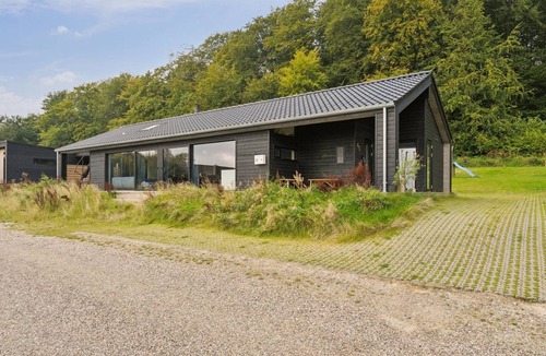 Sjølund House | "Gunborg" - 400m from the sea by Interhome