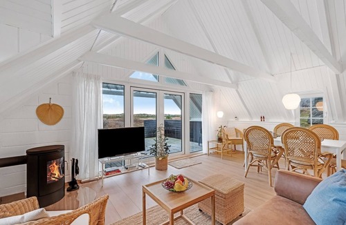 Nørre Lyngvig House | "Gunhwat" - 350m to the fjord by Interhome