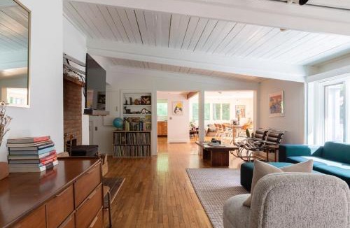 Cornwall Bridge House | Gunn Brook Mountain House