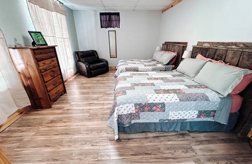 Elgin Cabin | Gunter's Getaway - Windrock- sleeps 16