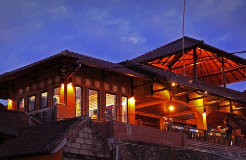 Munduk Hotel | Guru Ratna Homestay