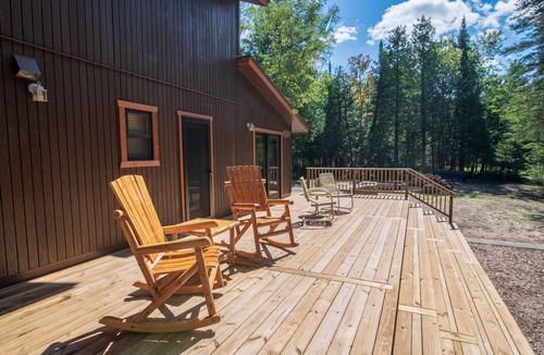 Boyne Falls House | Gus`s Stump, a scenic retreat by all of the winter and summer fun of Michigan.