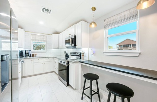 Rockport House | Gusto Cove on the Canal