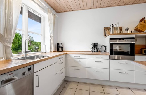 Knebel House | "Guthbrand" - 800m from the sea by Interhome