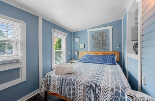 Merion Village House | GV - Romantic Beach Getaway