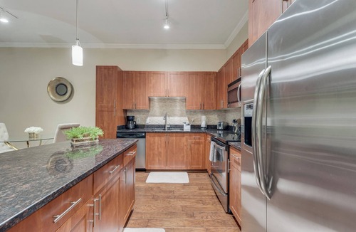 Grapevine Apartment | GV001 – World Cup Stay - 20 min to AT&T - Sleeps 3 - Free Parking