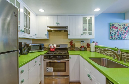 Hermosa Village House | /GVH2/Shortest Walk2Disney+Stylish+Pool+Spa+Wifi+Netflix+2 Parking+