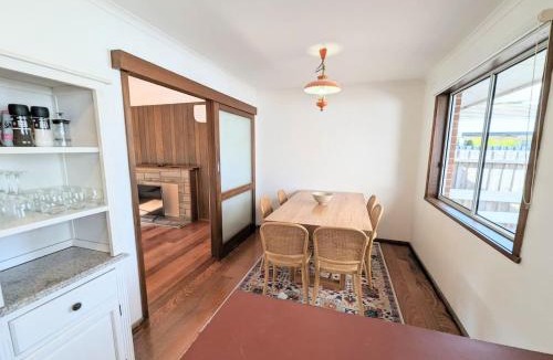 Croydon House | Gwendoline Cottage, Pets, Main St. Station