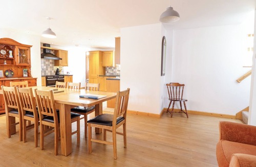 Llanbrynmair House | GWERNFFRIDD, with open fire in Llanbrynmair