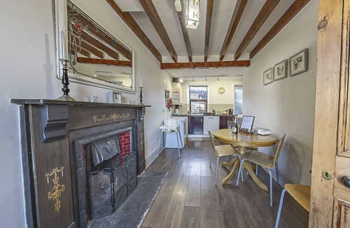 Cwmtirmynach House | Gwynfryn Summary: Thi