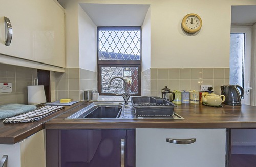 Cwmtirmynach House | Gwynfryn Summary: Thi