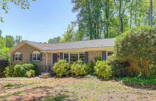 Addison Heights House | Gym, Office! Extended Base 8 Mi to Marietta Square